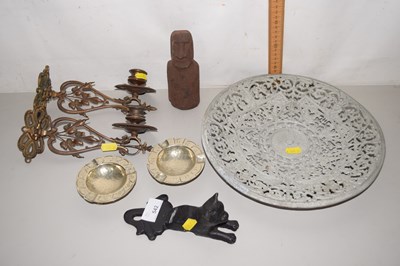 Lot 542 - A pierced metal plate together with wall...