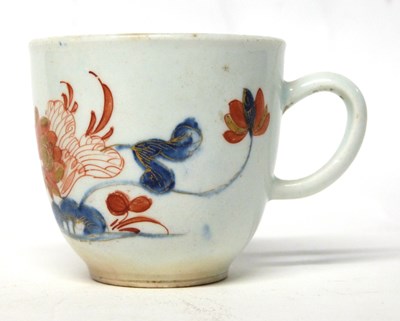 Lot 270 - An English porcelain cup Bow or Vauxhall (some...