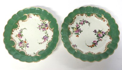 Lot 302 - A pair of 18th Century Worcester plates with...