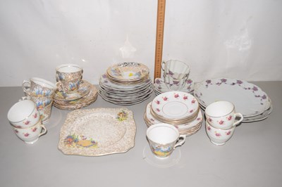 Lot 563 - Quantity of tea wares to include Colclough and...