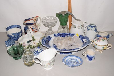 Lot 645 - Mixed Lot: Various blue and white ceramics,...