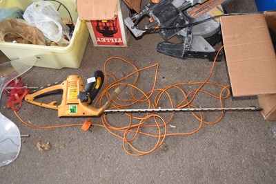 Lot 385 - An electric hedge cutter