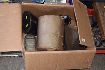 Lot 386 - Mixed lot of garage clearance items to include...