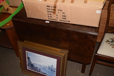 Lot 825 - A 19th Century mahogany drop leaf dining table