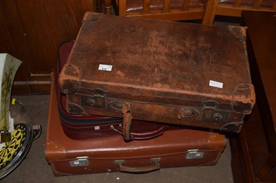 Lot 836 - Three vintage suitcases