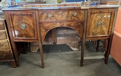 Lot 389 - A Georgian mahogany and inlaid bow front side...