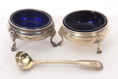 Lot 85 - Mixed Lot: Two antique silver cauldron salts...