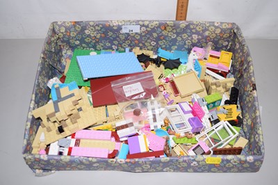Lot 24 - Box of assorted Lego