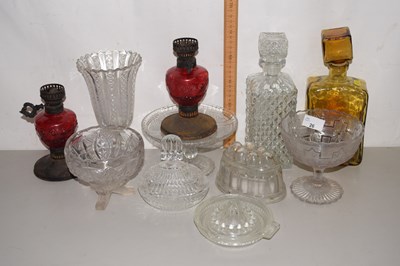 Lot 26 - Mixed Lot: Various glass wares, oil lamps etc