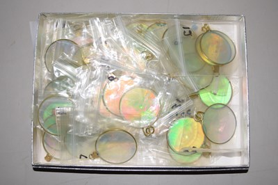 Lot 84 - A box of hologram pendants