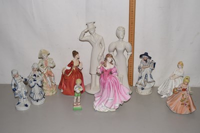 Lot 143 - A collection of various figurines to include...