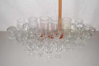 Lot 159 - Quantity of various glass wares