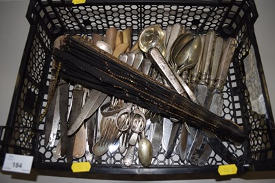 Lot 184 - Box of various assorted cutlery