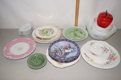 Lot 186 - Quantity of various dinner wares to include...