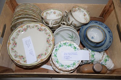 Lot 195 - Mixed Lot: Various tea wares to include...