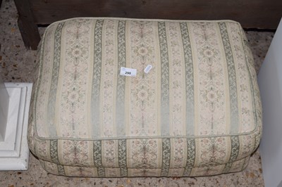 Lot 290 - A footstool