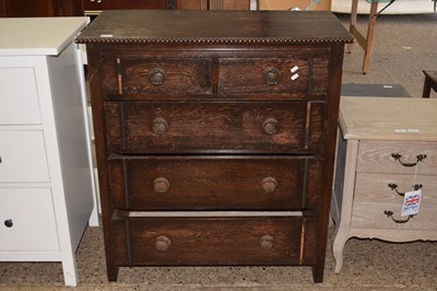 Lot 301 - A 20th Century oak five drawer chest