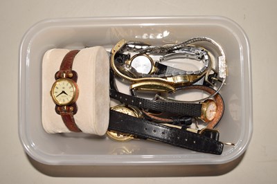 Lot 123 - Box of various assorted wristwatches