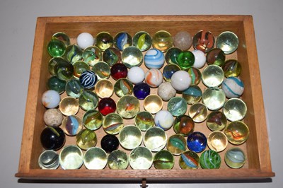 Lot 510 - Box of assorted marbles