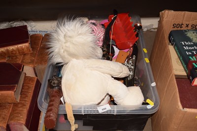 Lot 600 - Box of various children's toys
