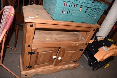 Lot 782 - A corner television stand