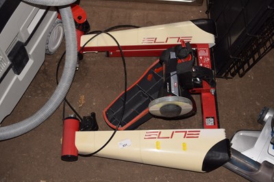 Lot 831 - An Elite indoor bike stand