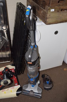 Lot 832 - A Vax cordless vacuum cleaner