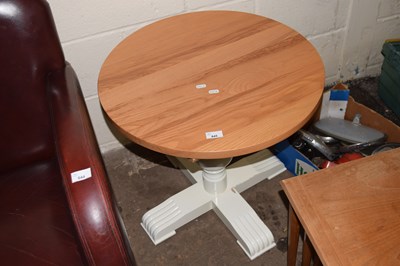 Lot 845 - An oak top coffee table