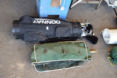 Lot 372 - A case of golf clubs and cricket equipment