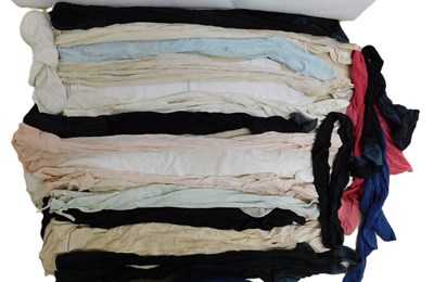 Lot 158 - A quantity of vintage hosiery, approx. 15...
