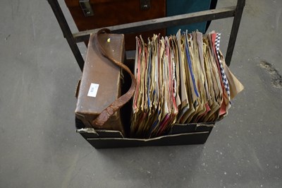 Lot 608 - BOX CONTAINING 78RPM RECORDS