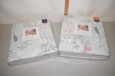 Lot 47 - Two packs of Holly Willoughby floral pattern...