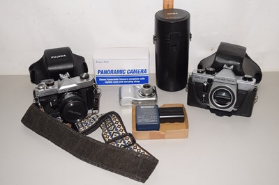 Lot 73 - A box of various cameras and accessories