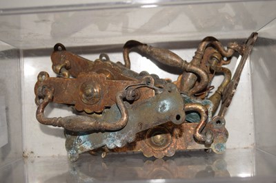 Lot 111 - A box of furniture handles