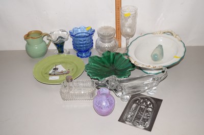 Lot 174 - Mixed Lot: Various vases, dinner wares, leaf...