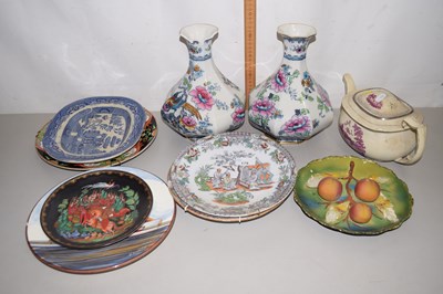 Lot 179 - Mixed Lot: Various decorated plates, lustre...