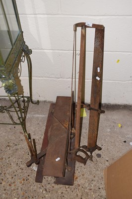 Lot 399 - Vintage mitre saw