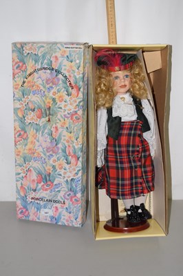 Lot 587 - Collectors doll in traditional Scottish dress