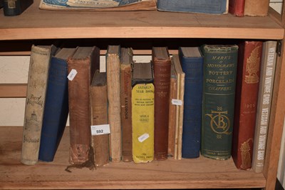 Lot 592 - Assorted books
