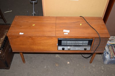 Lot 787 - A vintage Alba radiogram