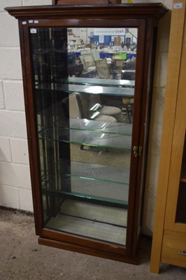 Lot 302 - LATE 19TH/EARLY 20TH CENTURY GLAZED SHOP...