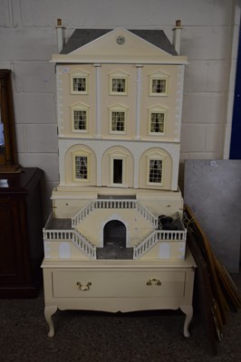 Lot 307 - LARGE 20TH CENTURY STATELY HOME DOLLS HOUSE...