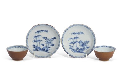 Lot 135 - Pair of Nanking Cargo Teabowls and Saucers...