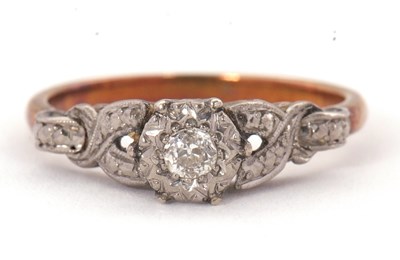 Lot 7 - A single stone diamond ring, the illusion...