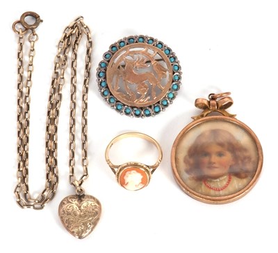 Lot 180 - A mixed lot: to include a cameo ring stamped...