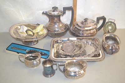 Lot 25 - Plated coffee pot, teapot, sugar and creamer etc