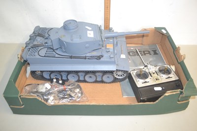 Lot 27 - Box containing a remote control tank