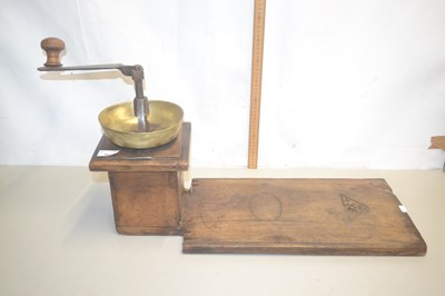 Lot 39 - A grinding machine with wooden case with...