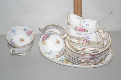 Lot 59 - Quantity of Royal Crown Derby posies and some...