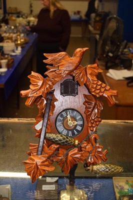 Lot 89 - A wooden cuckoo clock